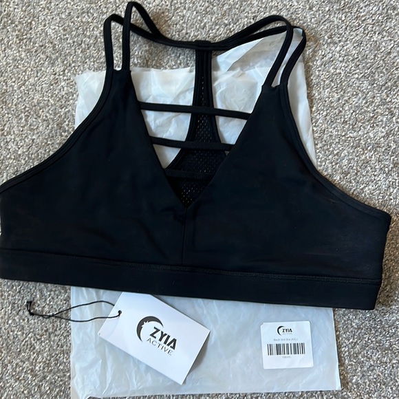 ZYIA Intimates & Sleepwear Zyia Grid Sports Bra Poshmark